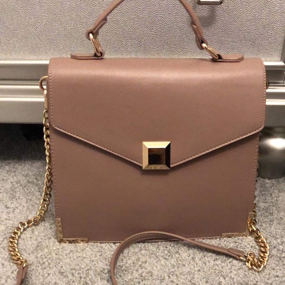 Purse - Picture 1 of 7